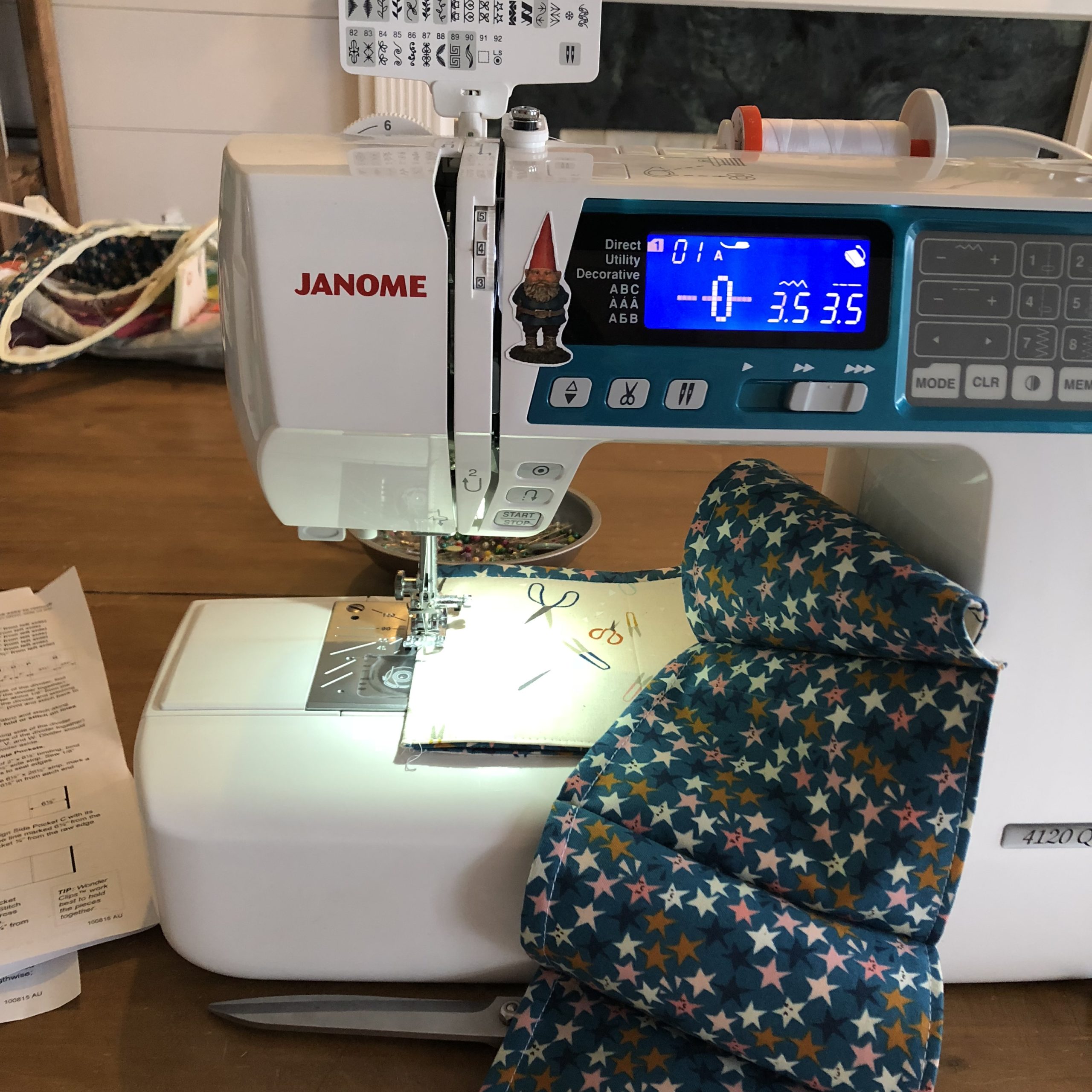 Cute sewing machine cover for my Singer Heavy Duty✨ : r/sewing