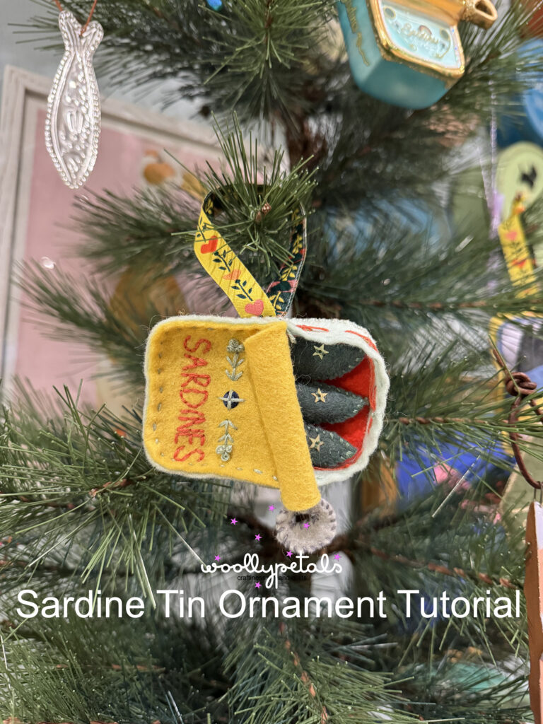 woollypetals Felt sardine ornament tutorial 